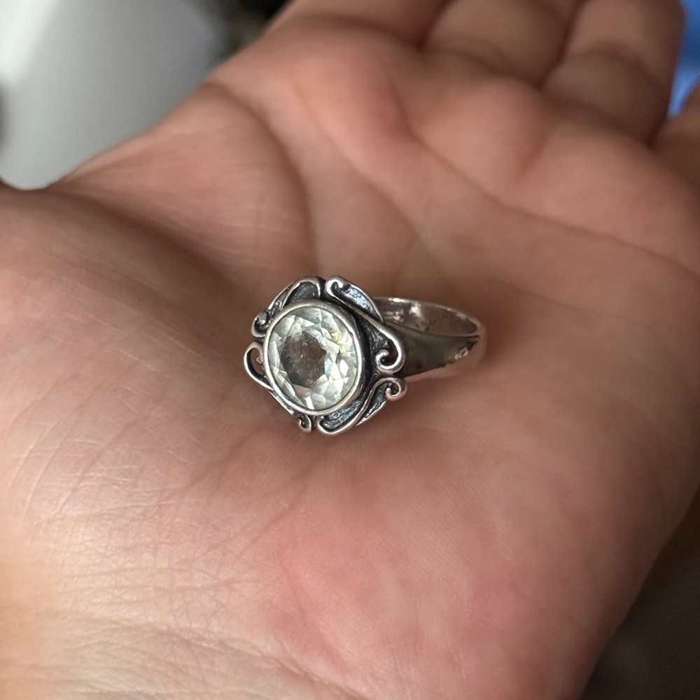Elegant Silver Ring with light green natural Gemstone size 8